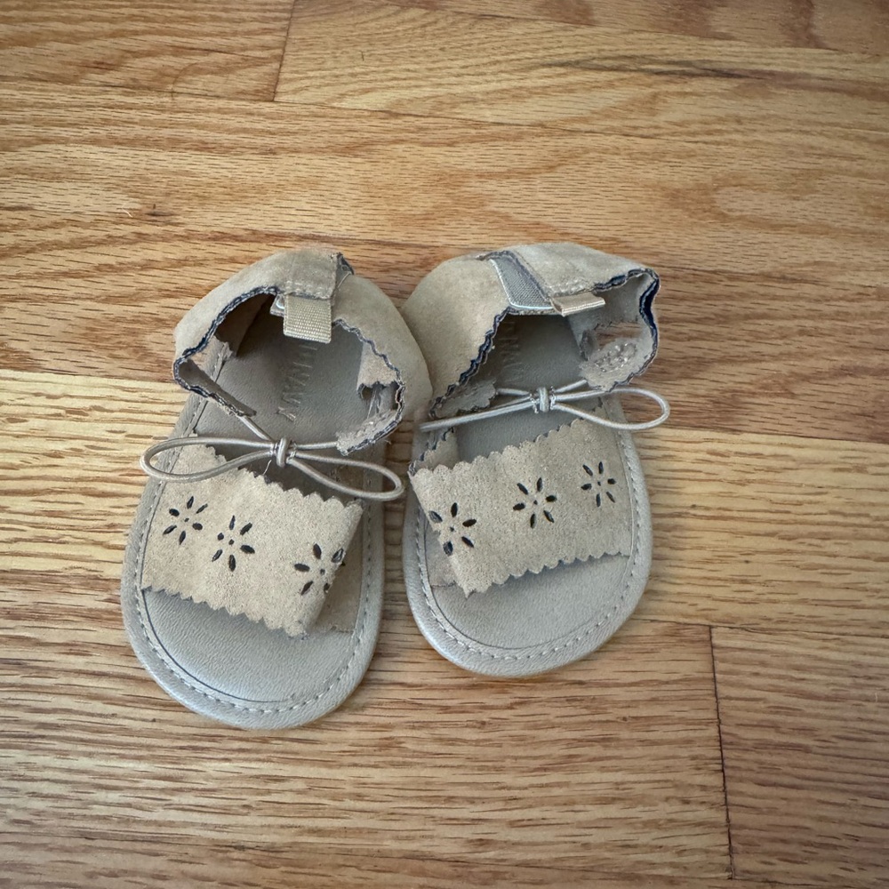 Baby tan sandals (12-18 months)